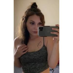 Meet your Posher, Leigha